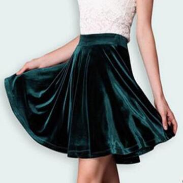 Pleuche Pure Color Pleated Short Skirts