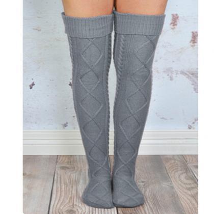Sell Lots Of Pure Color Edge Knee-high Socks