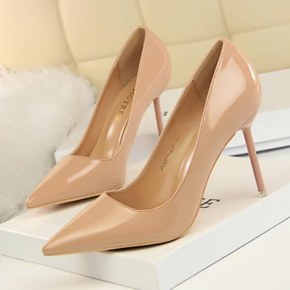 Nude Patent Leather Pointed-toe High Heel..