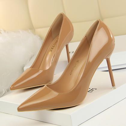 Nude Patent Leather Pointed-toe High Heel..
