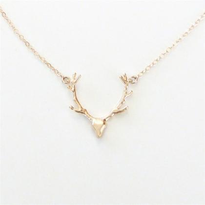 Small Animal Elk Pendant Antler Necklace