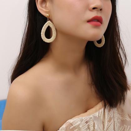 Fashion Simple Geometric Hollow Earrings