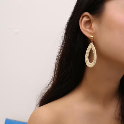 Fashion Simple Geometric Hollow Earrings
