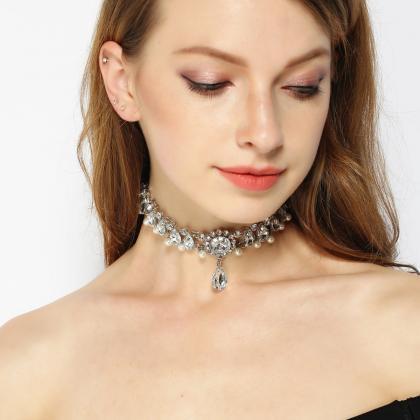 Drop Jewel Pearl Short Collarbone Necklace