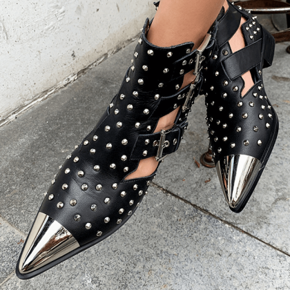 Fashion Leather Point Toe Rivet Ankle Boots