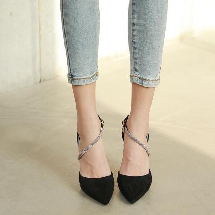 Suede Hollow Water Drill Buckle Shoes