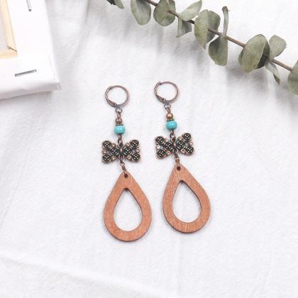 Drop Shaped Pendant Wood Earrings With Turquoise..