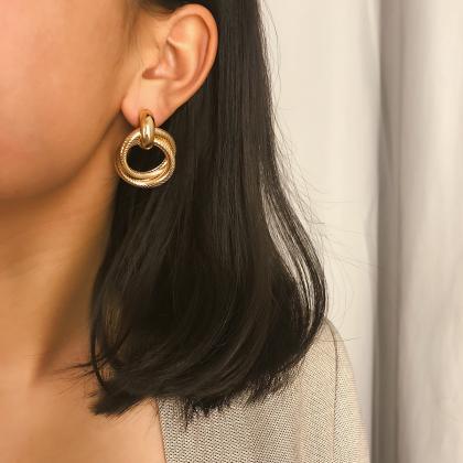 Double Layer Spiral Staggered Earrings Business..