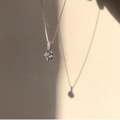 Geometric Water Drop Necklace Single Diamond..