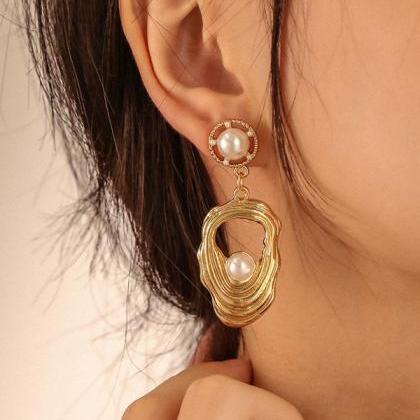 Original Geometry Pearl Shell Earrings