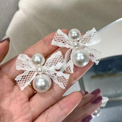 Vintage Pearls Bow-embellished Earrings