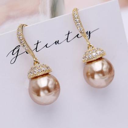 Simple Pearl Light Maturity Earrings