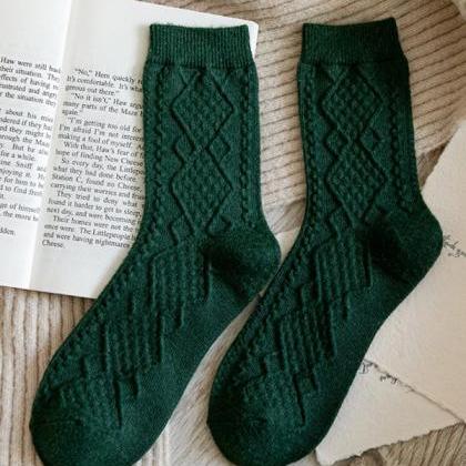 Blackish Green Vintage Jacquard Knitting Socks