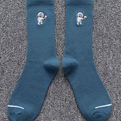 Blue Embroidery Cartoon Astronaut Pattern Socks