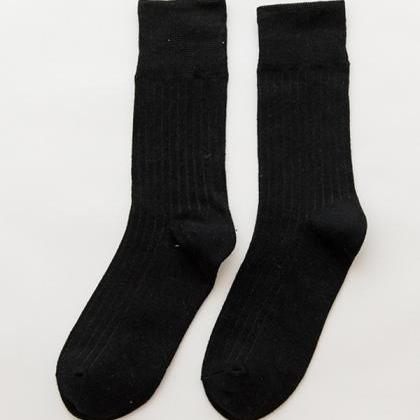 Black Vintage Knitting Jacquard Solid Color Socks..