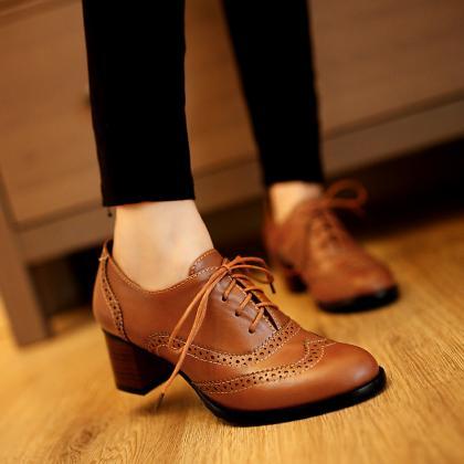 British Style Carved Classy Lace up..