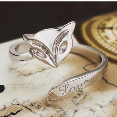 The Classic Fox Ring Opening Ring