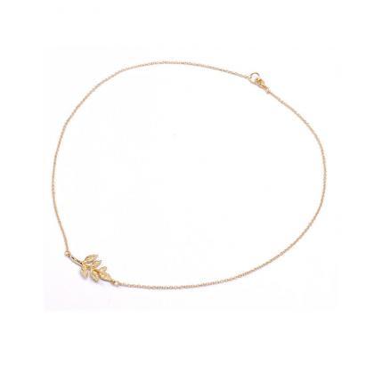 Metal Leaves Short Clavicle Necklace Chain