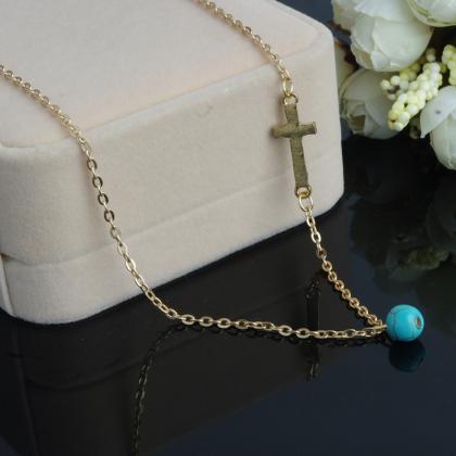 Manual Cross Clavicle Short Necklace