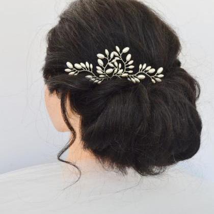 Beautiful White Bride Pearl Hairpins