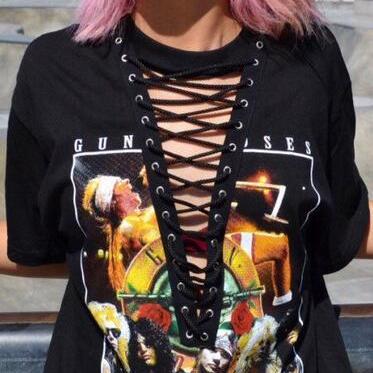 Gun And Rosy Print Hollow Out Lace Up T-shirt