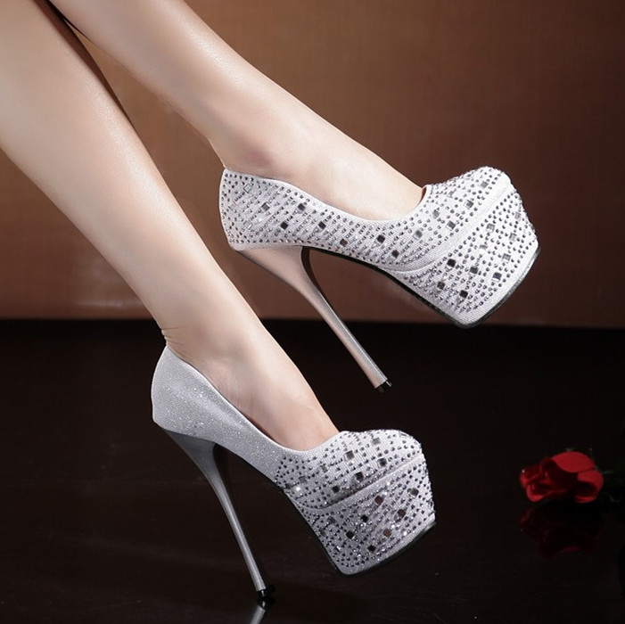 Glitters And Beaded Embellished Roundedtoe Platform High Heel