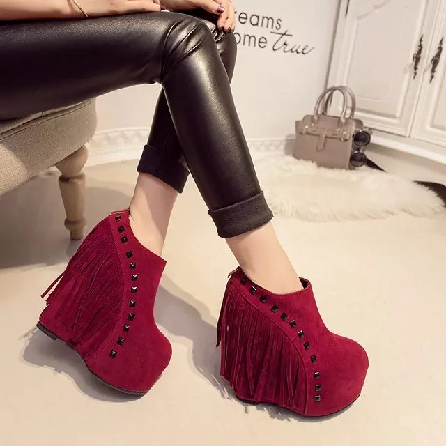 Pu Pure Color Slope Heel Round Toe Short Boots