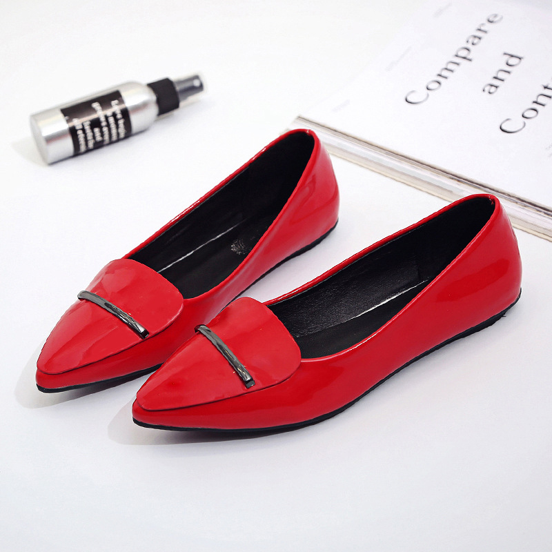 Patent Leather Pointed-toe Flats Featuring Metal Hardware