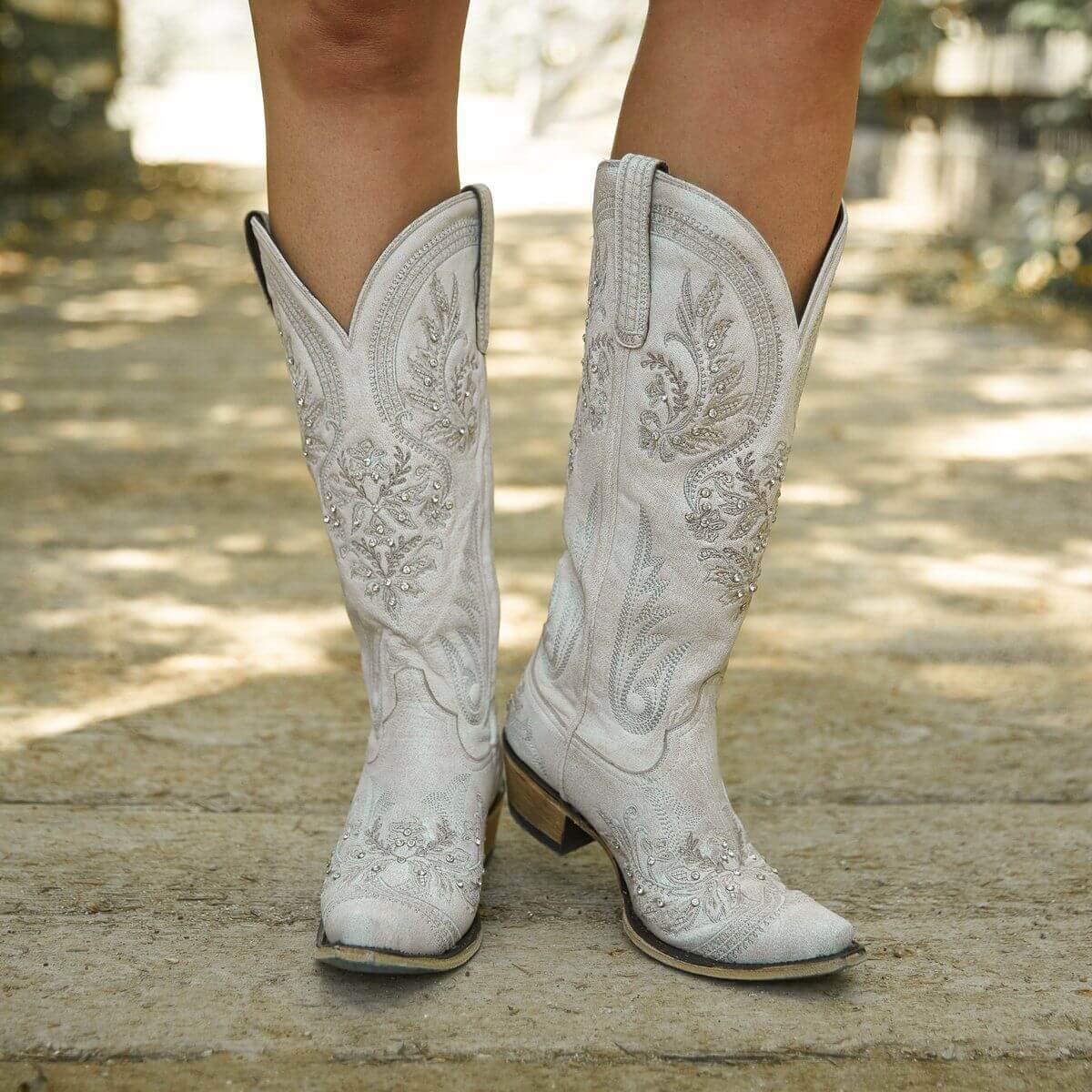 White Fashion Rhinestone Round Toe Low Heel Knight Boots