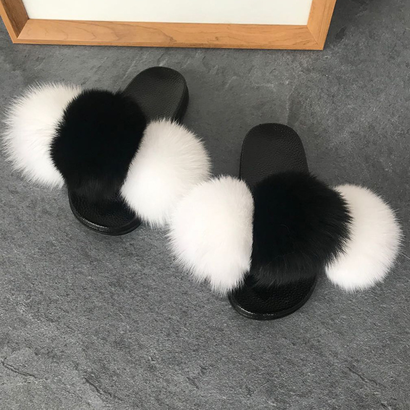 Slippers with mink fur in grey colour