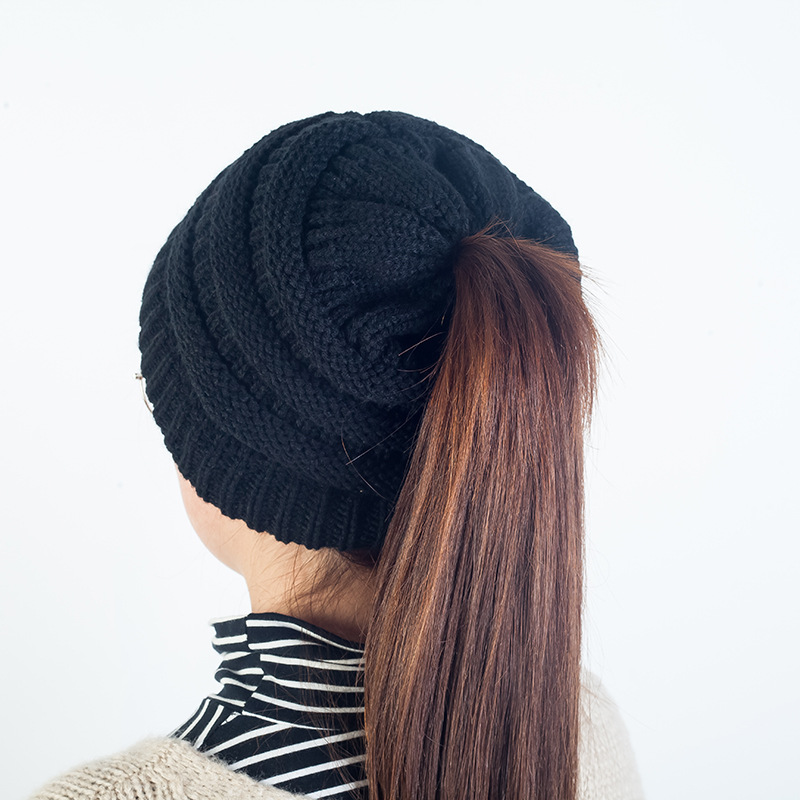 Women's Winter Outdoor Warm Wool Hat Empty Top Horsetail Knitted Hat-black