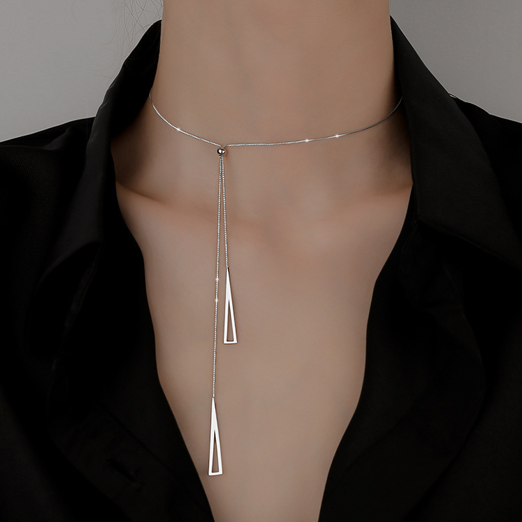 Geometric Pull Female Clavicle Necklace
