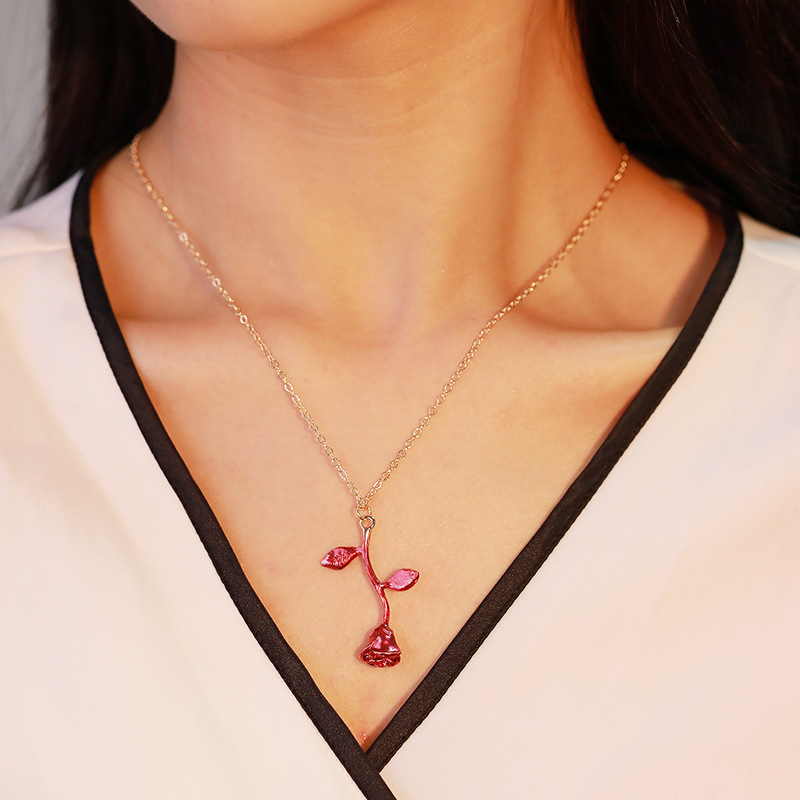 Red Fashion Rose Versatile Clavicle Chain Valentine's Day Women's Gift