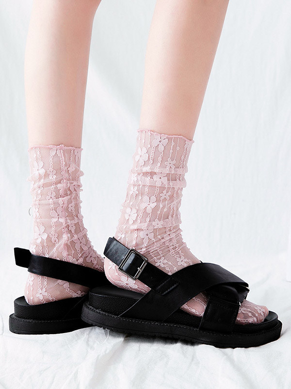 Light Pink Artistic Retro Hollow Mesh Embroidered Striped Socks