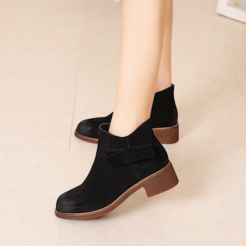 Style Pointed Bowknot Leather Ankle Boots