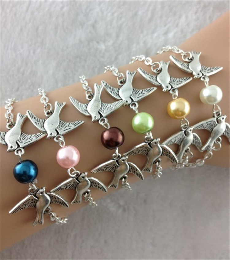 Retro Style Dove Chain Bracelet