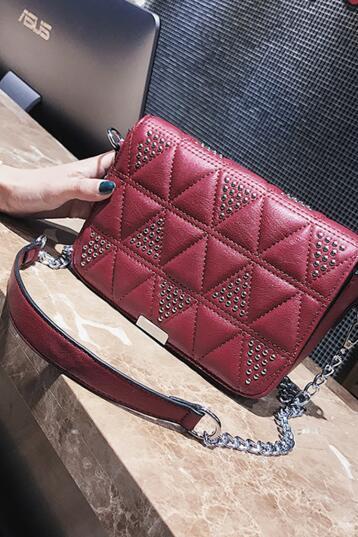 Quilted Lining Rivet Chain Crossbody Bag