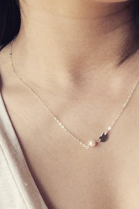 Tiny Heart Smooth Delicate Pearl Necklace