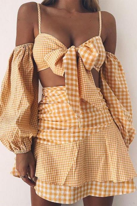 Bowknot Spaghetti Straps Long Sleeve Cold Shoulder Crop Top With High Waist Short Skirt Two Pieces Dress Set