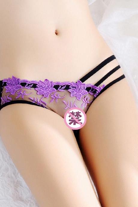 Exquisite embroidery Sexy transparent hollow lady open underwear（Buy two pieces and send one.）