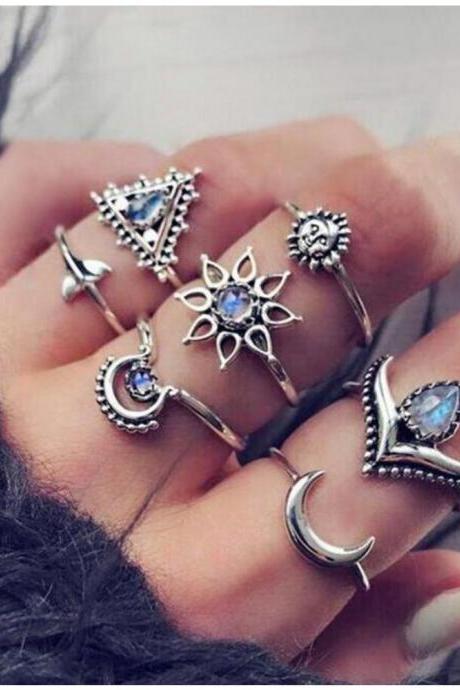 7 Pieces Women's Fashion Rings Geometric Sun Moon Oxhorn Fishtail Boat Anchor Flower Sapphire Ring Set