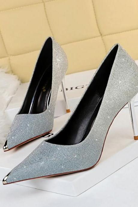 Fashion Silver Sequin Point Toe Slip On Pumps