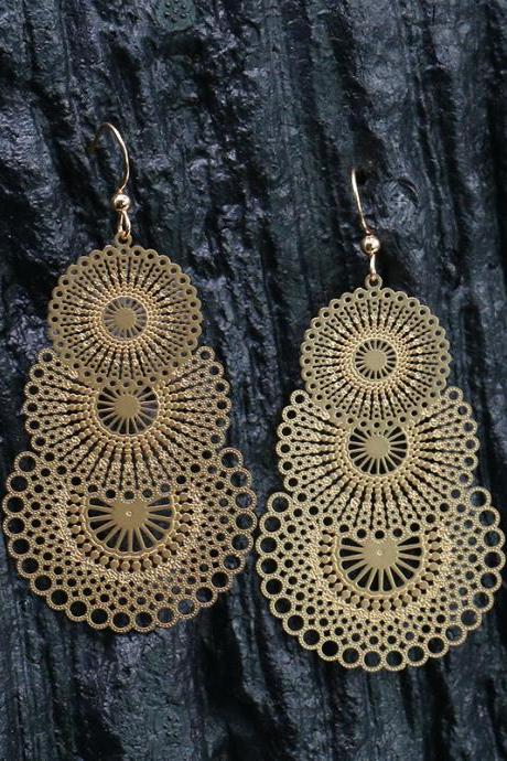 Embossed Copper Color Protection Earrings Leaves Maple Leaf Three Round Water Drop Lady Yaguang Gold Fashion Earrings-2