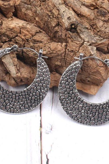 Earrings Geometric Hollow Circular Wave Point Alloy Carving Earrings Accessories-1