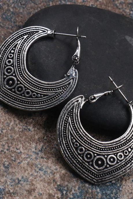 Retro Personality Exaggeration Simple Earrings-1