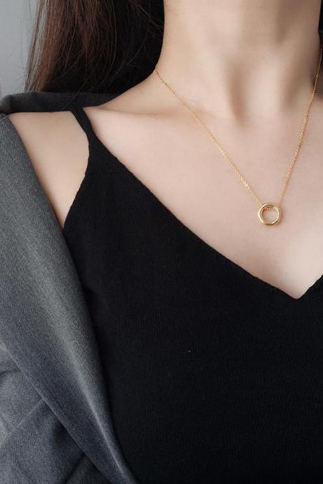 Golden Collarbone Chain Irregular Design Circle Necklace