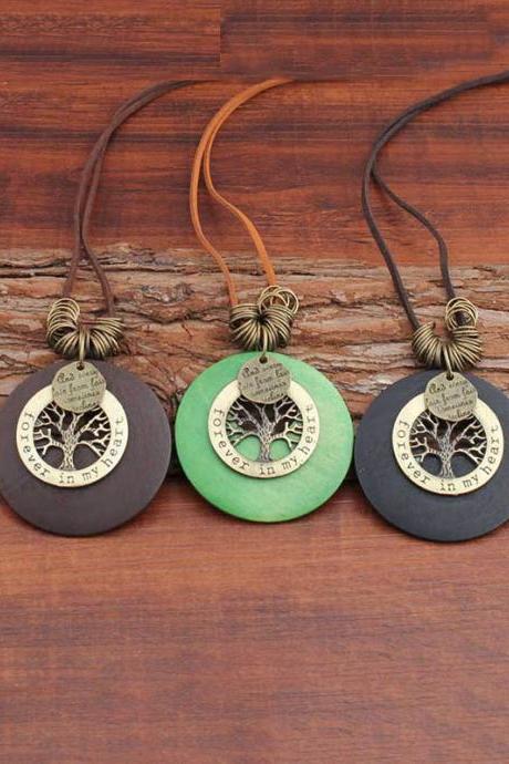 Vintage Wooden Circle Tree Shape Necklace Accessorie Random Color