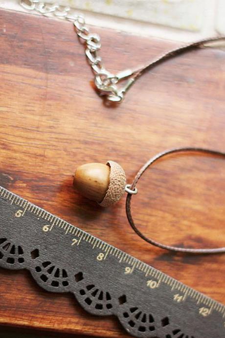 Vintage Simple Acorn Leather String Necklace