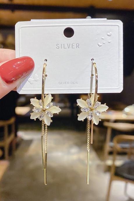 Original Chic Crystal Flower Tassels Earrings