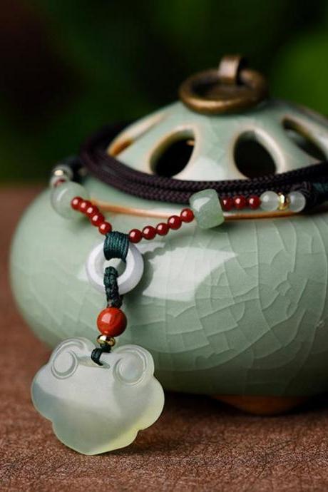 Vintage Natural Jade Pendant Necklace